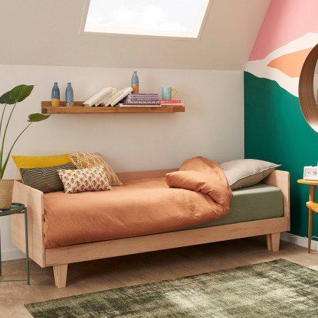 Solid wood extendable bed...